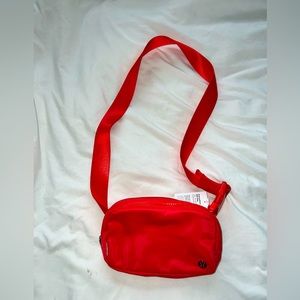 💓HOT PINK LULULEMON BELTBAG
